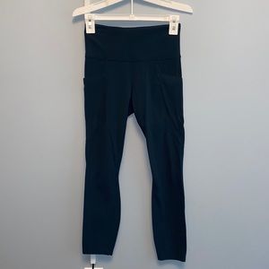 Women’s athleta leggings with pockets (blue)